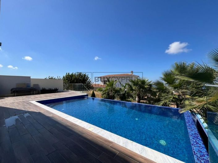 Image No.69-4 Bed Villa for sale