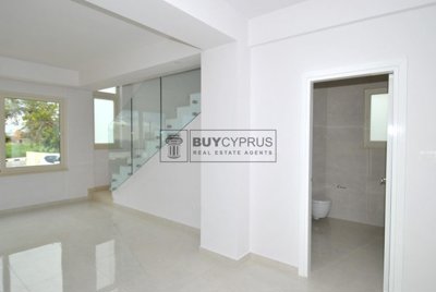 Detached Villa For Sale  in  Kissonerga