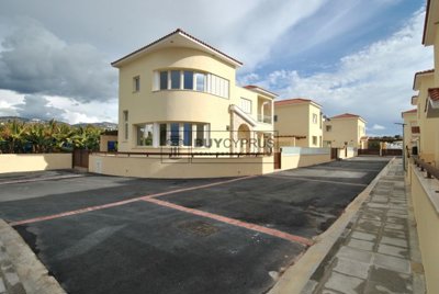 Detached Villa For Sale  in  Kissonerga