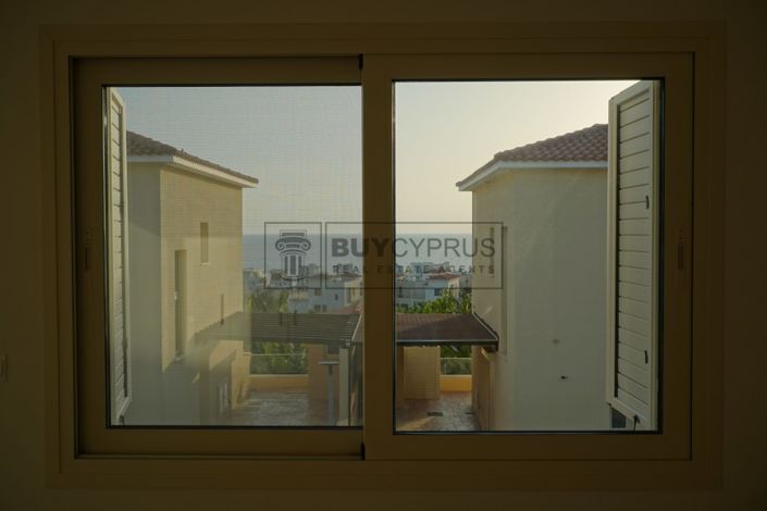 Image No.43-3 Bed Villa for sale