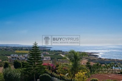 Detached Villa For Sale  in  Sea Caves
