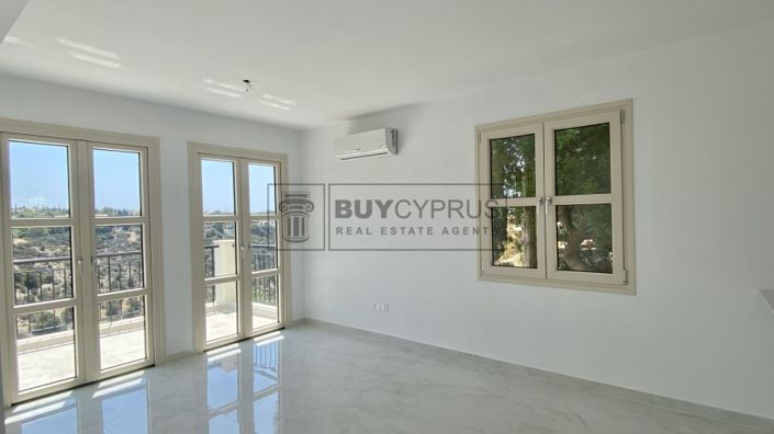 Image No.7-3 Bed Property for sale