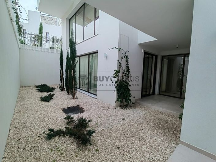 Image No.19-Villa de 5 chambres à vendre à Peyia