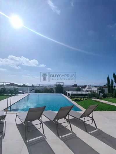 Image No.3-Villa de 5 chambres à vendre à Peyia