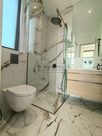 Image No.52-Villa de 5 chambres à vendre à Peyia