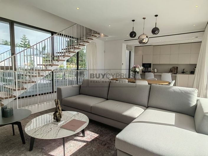 Image No.9-Villa de 5 chambres à vendre à Peyia