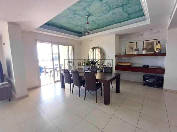 Image No.16-8 Bed Villa for sale