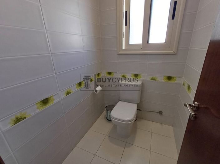 Image No.29-8 Bed Villa for sale