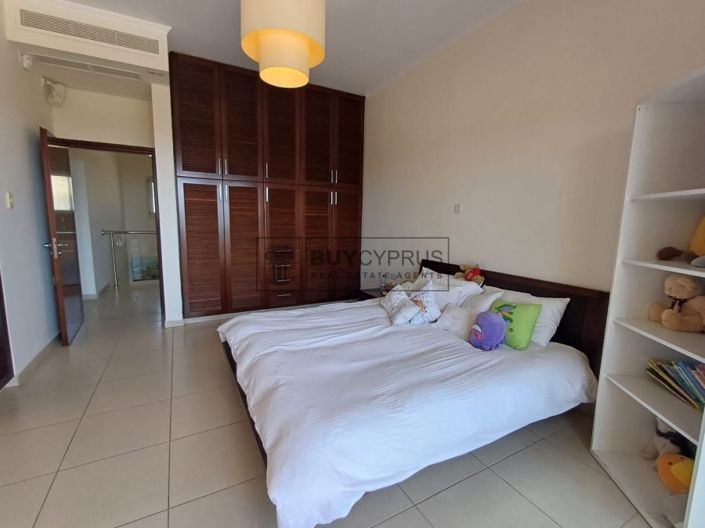 Image No.32-8 Bed Villa for sale