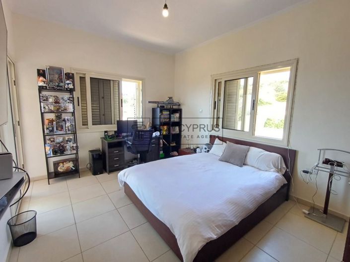 Image No.35-8 Bed Villa for sale