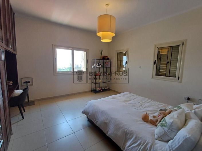 Image No.53-8 Bed Villa for sale