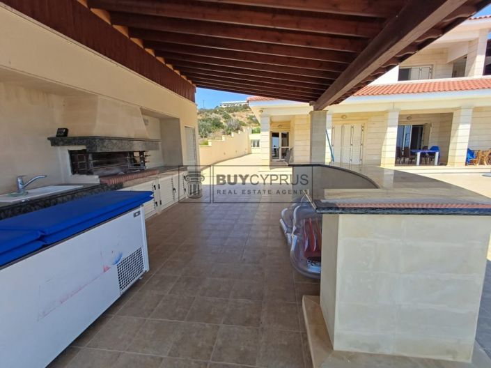 Image No.54-8 Bed Villa for sale