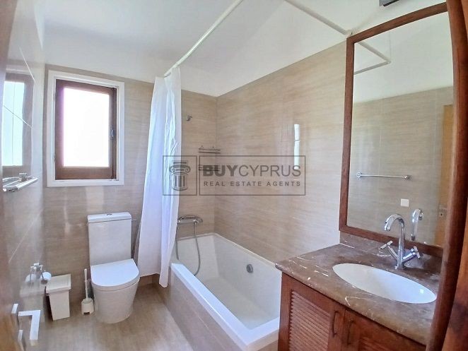 Image No.15-3 Bed Villa for sale