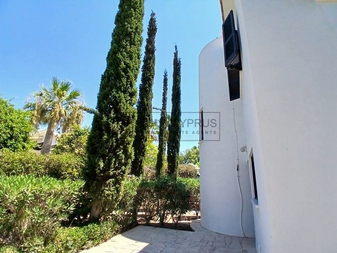 Image No.19-3 Bed Villa for sale