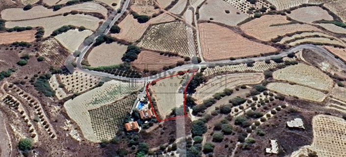 Image No.2-Terre à vendre à Stroumpi