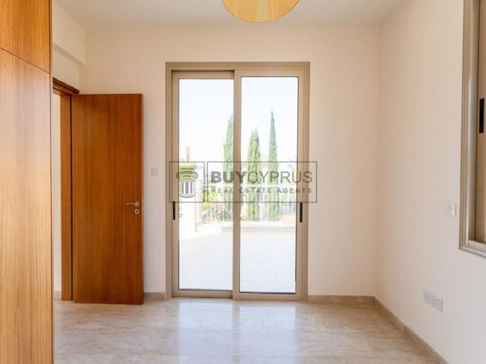 Image No.18-3 Bed Villa for sale