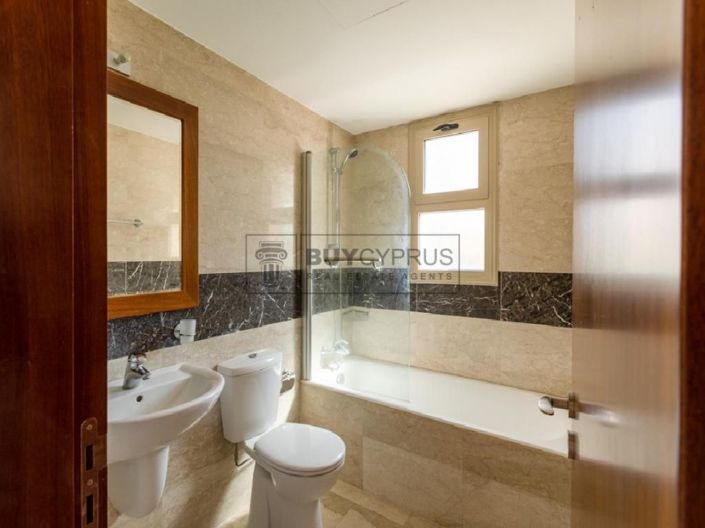 Image No.21-3 Bed Villa for sale