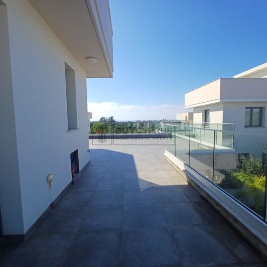 Image No.40-4 Bed Villa for sale