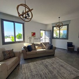 Detached Villa For Sale  in  St.George - Sea Caves