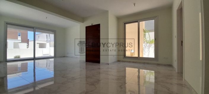 Image No.7-3 Bed Villa for sale