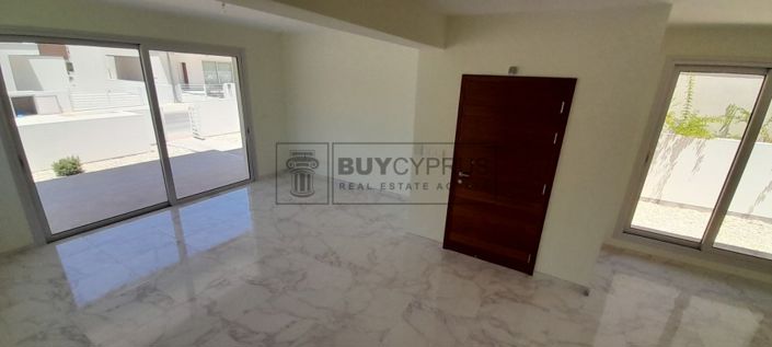 Image No.9-3 Bed Villa for sale