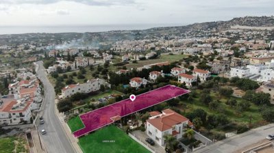 Residential Land  For Sale  in  Peyia
