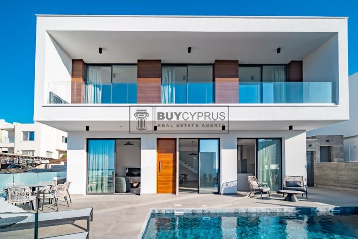 Image No.1-3 Bed Villa for sale