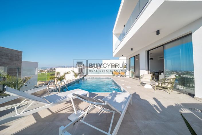 Image No.29-3 Bed Villa for sale