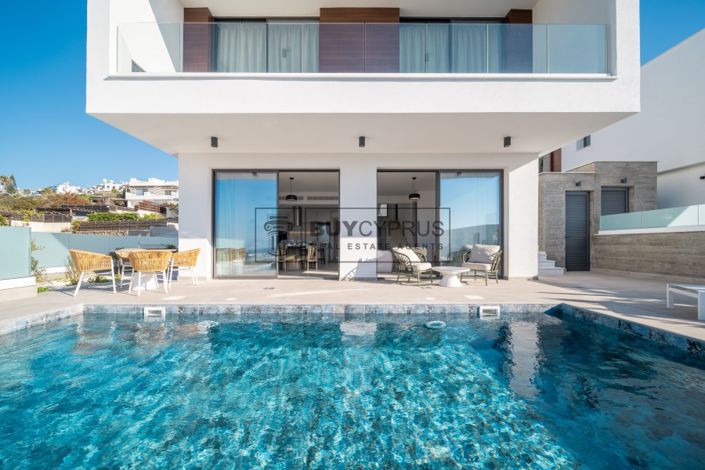 Image No.30-3 Bed Villa for sale