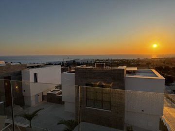 Detached Villa For Sale  in  Chlorakas