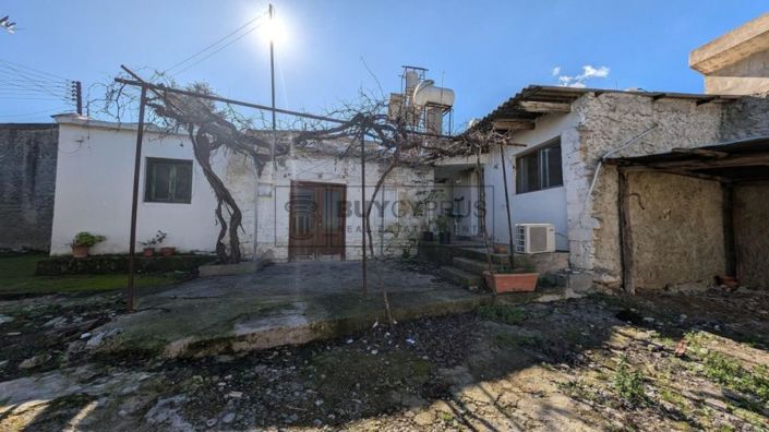 Image No.1-Maison à vendre à Giolou