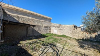 Residential Land  For Sale  in  Giolou