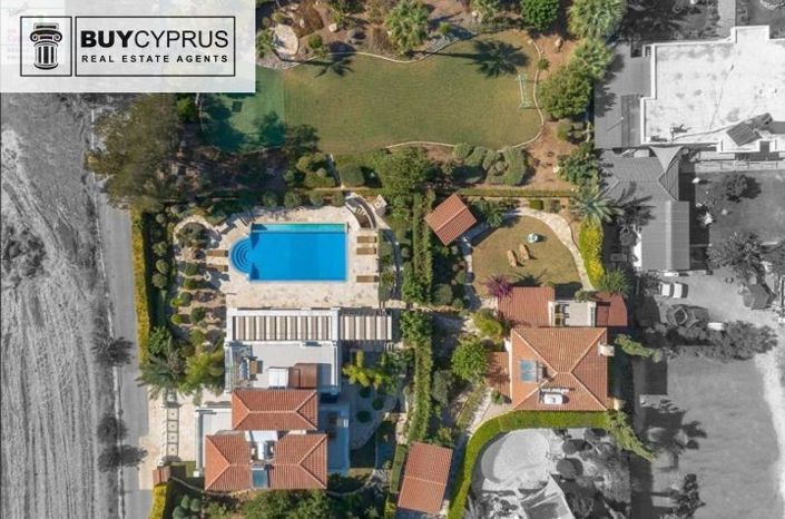 Image No.10-6 Bed Villa for sale