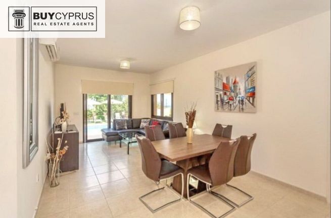 Image No.7-Villa de 4 chambres à vendre à Lachi