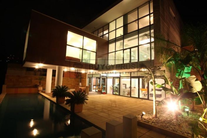 Image No.22-7 Bed Villa for sale