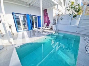 Semi Detached Villa For Sale  in  Chlorakas