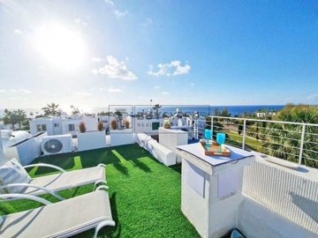 Semi Detached Villa For Sale  in  Chlorakas