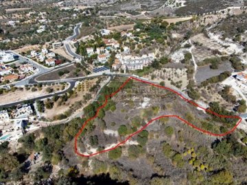 Residential Land  For Sale  in  Peyia