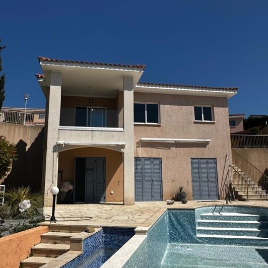 Image No.1-3 Bed Villa for sale