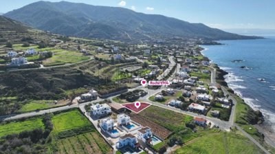 Residential Land  For Sale  in  Pomos