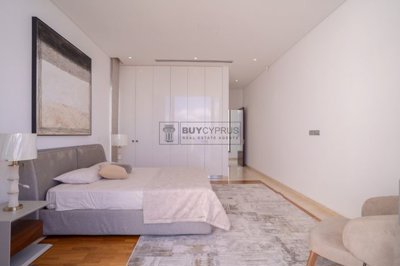 Detached Villa For Sale  in  St.George - Sea Caves