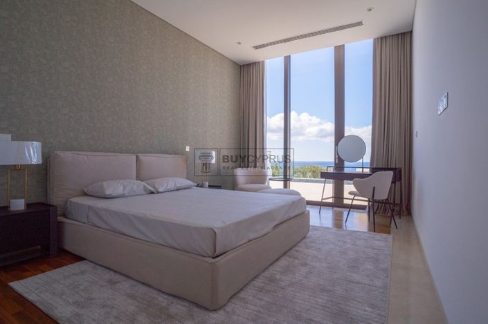 Image No.15-5 Bed Villa for sale