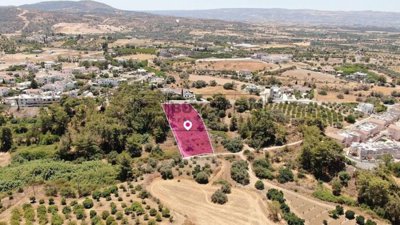 Residential Land  For Sale  in  Argaka