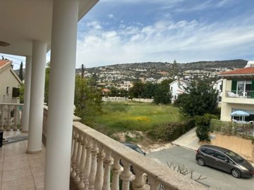 Detached Villa For Sale  in  Peyia