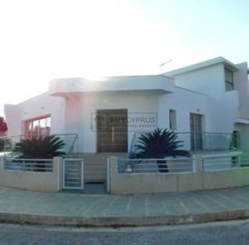 Detached Villa For Sale  in  Kissonerga