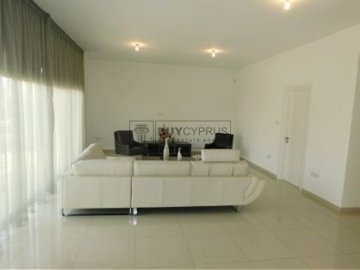 Detached Villa For Sale  in  Kissonerga