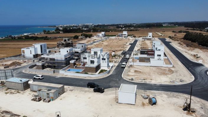 Image No.14-4 Bed Villa for sale