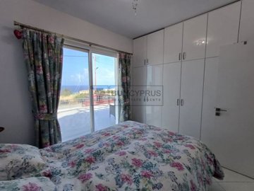 Detached Villa For Sale  in  Sea Caves