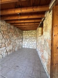 Stone House For Sale  in  Ayios Amvrosios