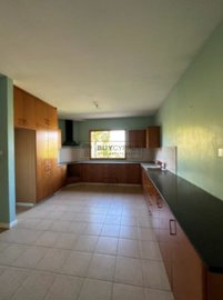 Stone House For Sale  in  Ayios Amvrosios